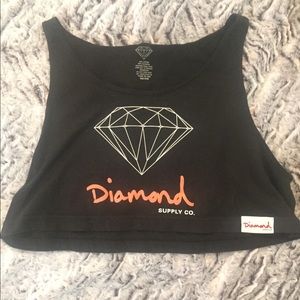 Black crop with Diamond logo